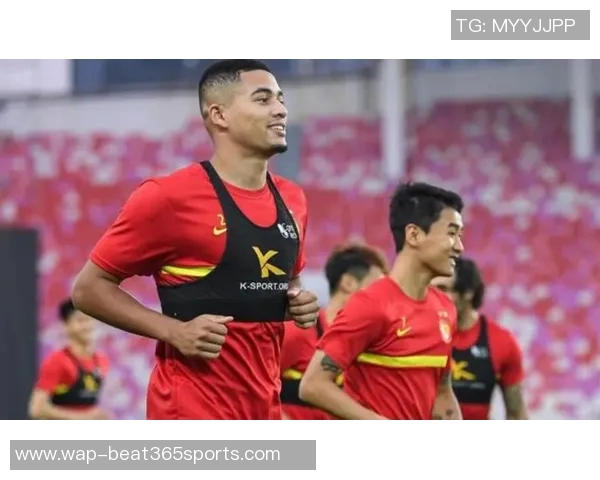 英超独家解析广州羽毛球队技术特点与战术对比分析